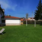 Country house Tiviti